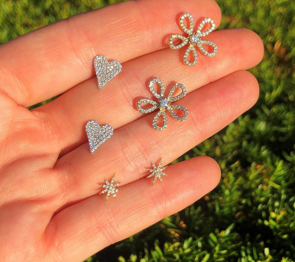 14k Mini Diamond Floral Earrings